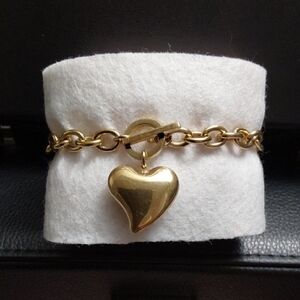 Gold Heart Charm Bracelet